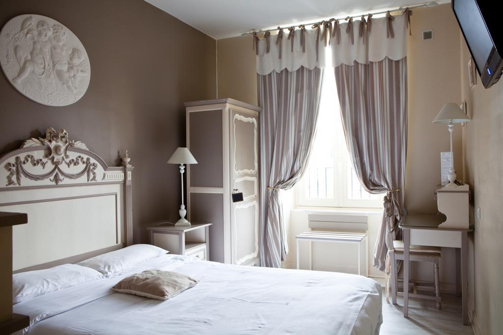 Hotel Abat Jour Nantes Room photo